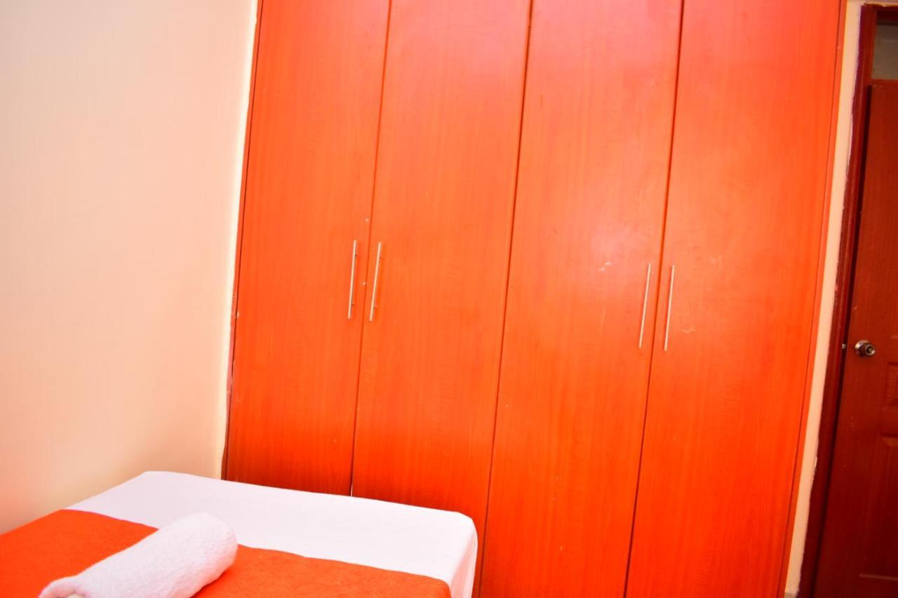 Great House Bnb Near Jkia ナイロビ エクステリア 写真